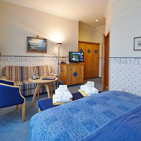 Inselhotel Vierjahreszeiten บอร์คุม ภายนอก รูปภาพ